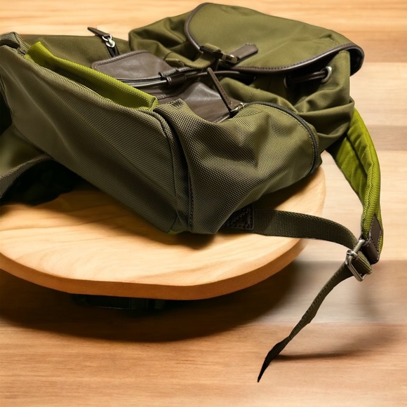 Fossil NWOT Buckner Rucksack Laptop Backpack in Green and Brown - Picture 5 of 16